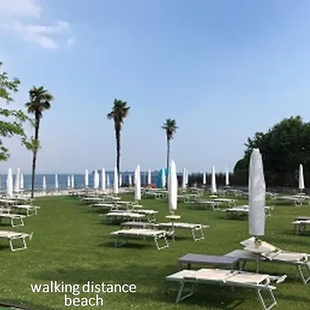 Clara's Apart And Park Gardone Riviera